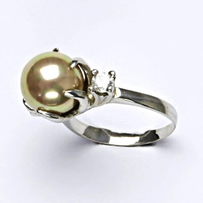 Čištín Stříbrný s perlou um. perla se skutečným perleťovým leskem T 1190
