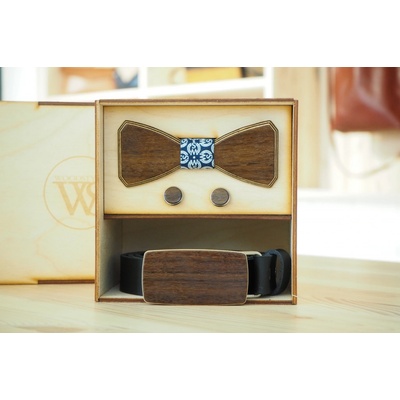 Wood Style Set Hranatý Ořech opasek motýlek a manžetové knoflíčky WS Modrotisk