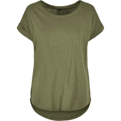 Build Your Brand Dámske tričko s predĺženým zadným dielom Olivová