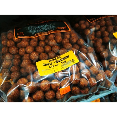 Pára z navijáku Boilies CSL chilli-broskev 3kg 20mm