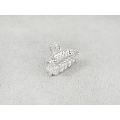 Malý kovový skřipec s kamínkem Barva: stříbrná – Zboží Dáma