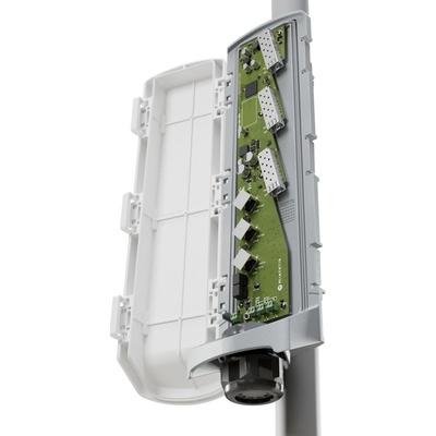 MikroTik CSS606-1G-2Gi-3S+OUT