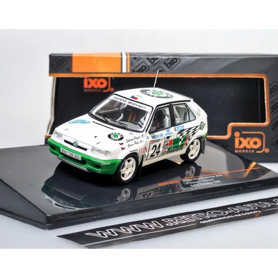 Ixo Osobní auto kovovéŠkoda Felicia Kit Car 1:43