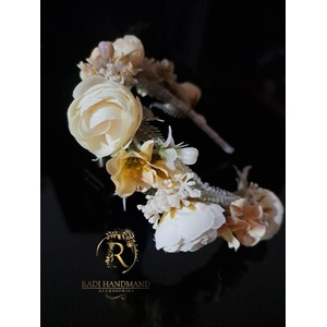 Radi handmade Стилна диадема със светло жълти рози и хортензии (977)