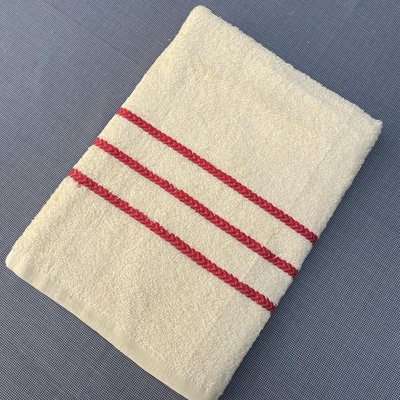 Top textil Osuška Pruhy červené 70 x 130 cm krémová