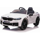 Beneo Elektrické autíčko BMW M5 24V Mäkké EVA kolesá Motory: 2 x 24V Kapacita batérií 24V LED Svetlá 2,4 GHz diaľkové ovládanie MP3 Prehrávač Koženkové sedadlo ORIGINÁL licencia čierna
