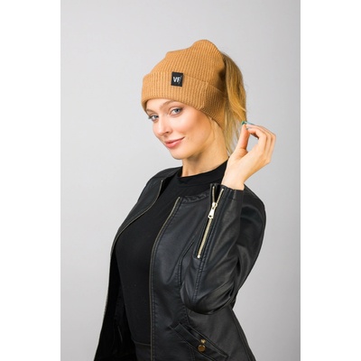 VFstyle Pletená čiapka na culík Elegant karamelová