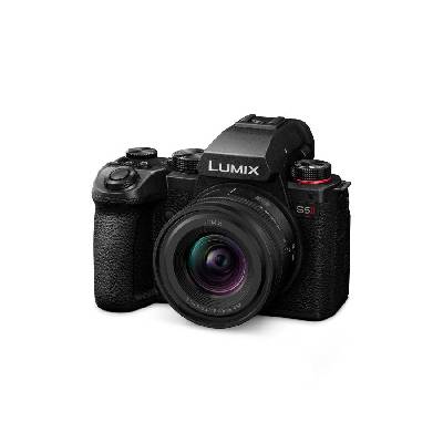 Panasonic Lumix DC-S5II + 18-40mm f/4,5-6,3
