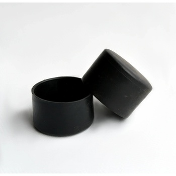 Čepička PVC 38 mm - černá