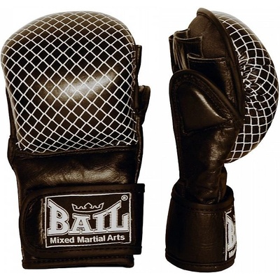 Bail MMA grappling