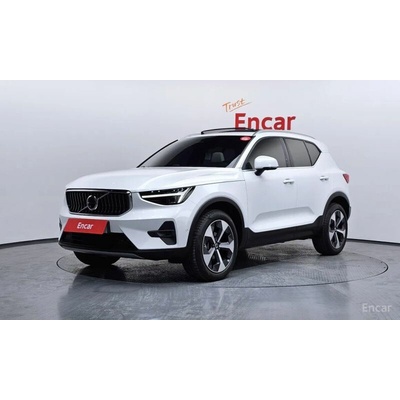 Volvo XC40 B4 Ultra Bright