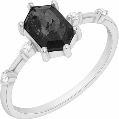Eppi Prsteň s čiernym hexagon salt and pepper diamantom Harmonia R44177