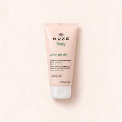 Nuxe revitalizační tělový peeling s extrakty zeleného čaje 150 ml