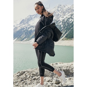 Urban Classics Дамско яке в черно Urban Classics Ladies Oversized Hooded PufferMODEL801 SALE - , размер L