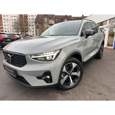 Volvo XC40 B4 Plus Dark 145 kW