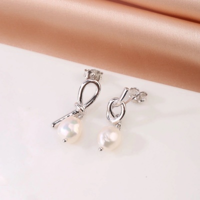 Jan Kos jewellery stříbrné náušnice s perlou MHT-2431/SP00
