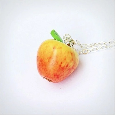 Prosperk Řetízek s přívěskem fimo jablíčko S4276