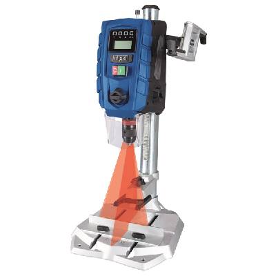 Scheppach DP 60 (stojanová vrtačka s křížovým laserem a LED osvětlením)