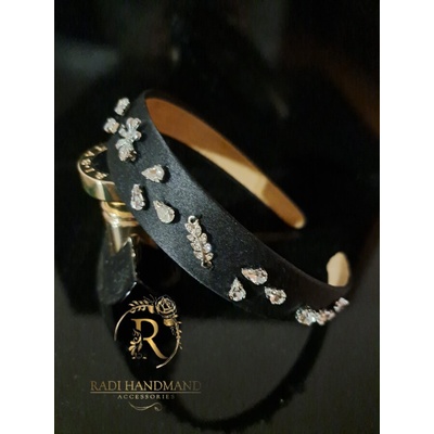 Radi handmade Широка черна диадема с метално цвете и камъни (919)