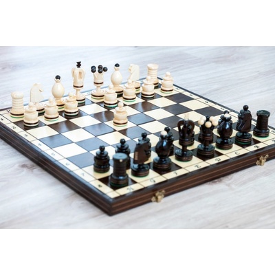 Dřevěné šachy víkendové