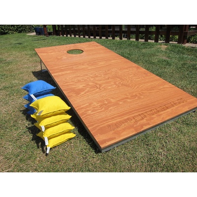 Stoa Cornhole: 1 hrací deska a 8 sáčků exkluzivní provedení