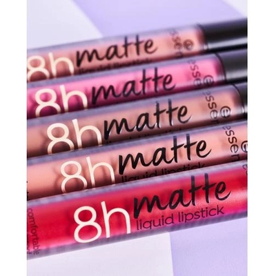 essence 8h Matte Liquid Lipstick матово течно червило с дълготраен ефект 2.5 ml нюанс 03 Soft Beige