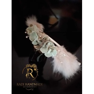 Radi handmade Диадема с малки зелени цветенца и заешка кожа (100)