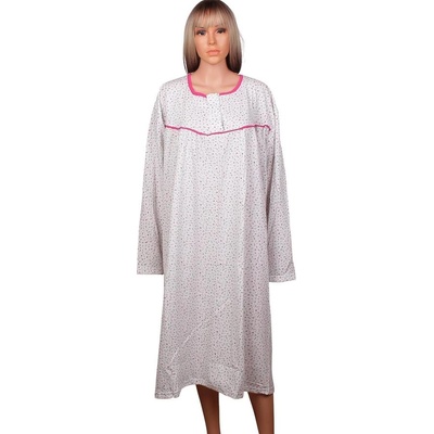 Макси ватирана нощница в бяло с малки розови цветя