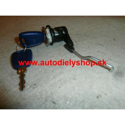 Fiat PUNTO 6/99- 2010 Ľavé dvere 1x zámok dverí + 2 x klúč,5dv verzia