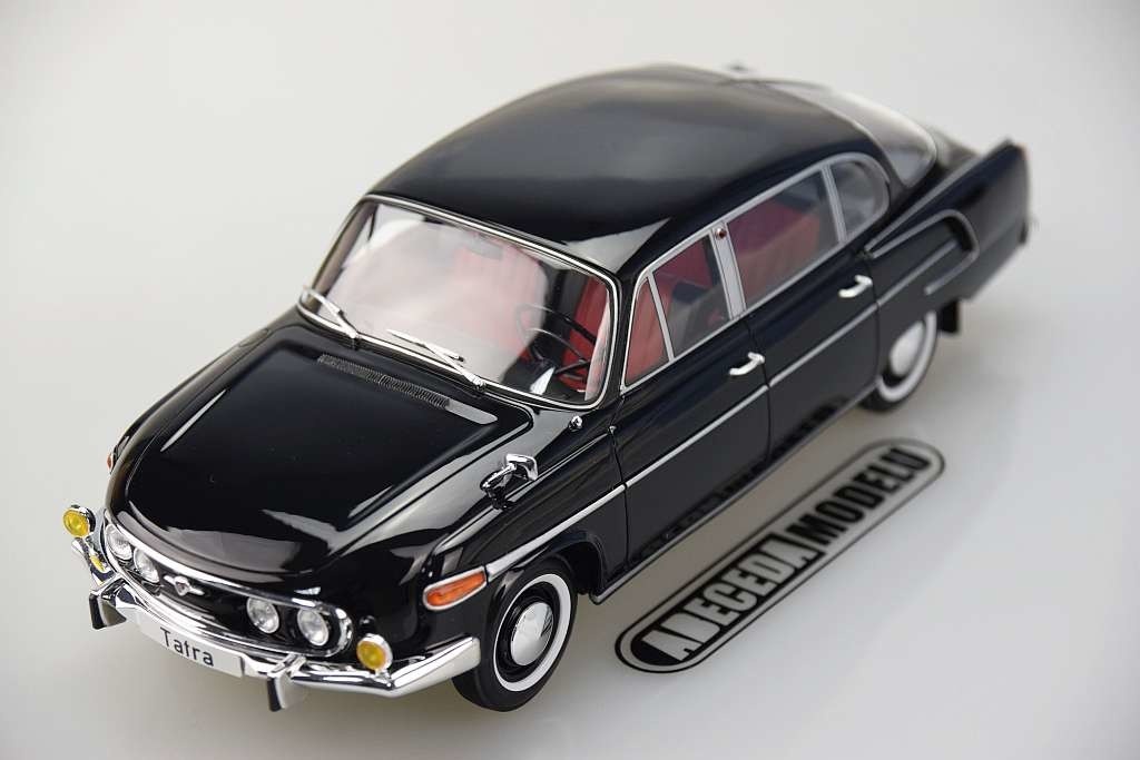 1/18 BoS タトラ -603 ベルリン 1969 ミニカー BoS Models Tatra 603
