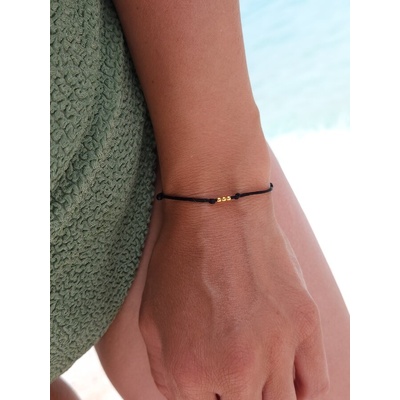 Червен конец с буква (ДСГ5)