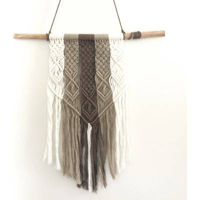 Béžové macramé na zeď Tone, 55 x 57 cm