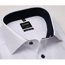 Eterna Comfort Fit Natté košile s jemnou strukturou a tmavomodrým vnitřním límcem a manžetou bílá
