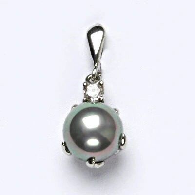 Čištín Stříbrný přívěsek stříbrná um. perla s perleťovým leskem P 1190 22