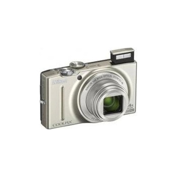 Nikon COOLPIX S8200