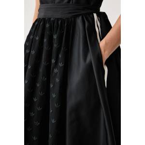 Adidas рокля Dirndl (LG2246)