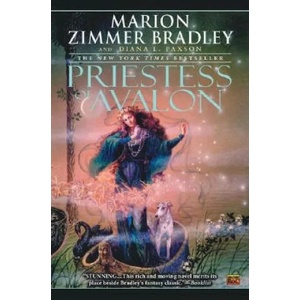 Priestess of Avalon (ISBN: 9780451458629)