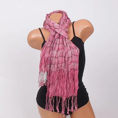 Стилен шал в розово и сиво с ресни