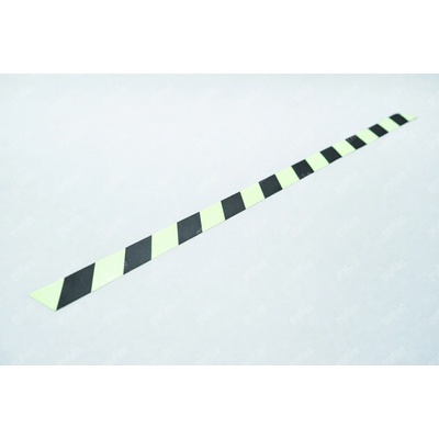 Grafiko | Výstražný pás pravý, ftl. / černý - Materiál Samolepící PVC folie, Rozměr 1000x100mm