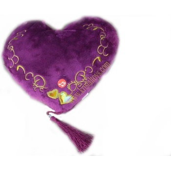 Сърце плюш с пискюл