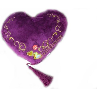 Сърце плюш с пискюл