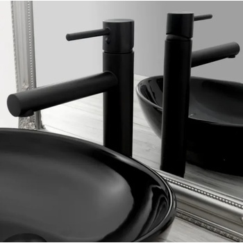 Image 1 of Rea Tess B0229