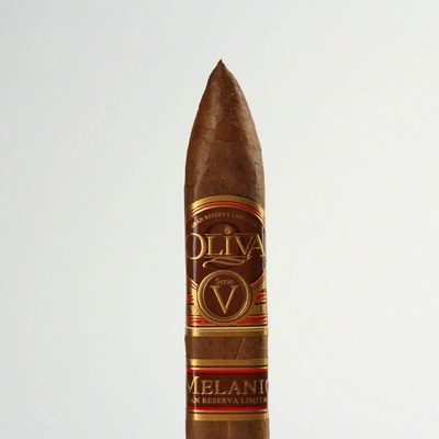 Oliva Serie V Melanio Torpedo