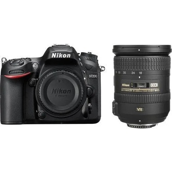Nikon D7200 + 18-200mm VR