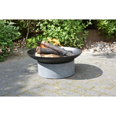 Esschert Design FANCY FLAMES na granitovej skruži, 59 x 59 x 23 cm