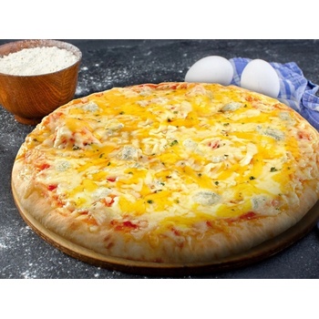 Family Market mražená Pizza Quattro Formaggi 2 ks 680 g