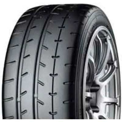 Yokohama ADVAN A052 XL 235/45 R17 97W