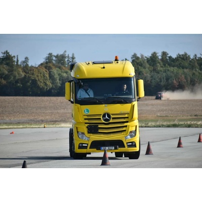 Jízda v Trucku na polygonu Příbram - Doručení e-mailem zdarma a hned