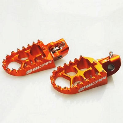 SCAR RACING stupačky řidiče hliníkové EVO KTM SX / SXF / EXC barva oranžová