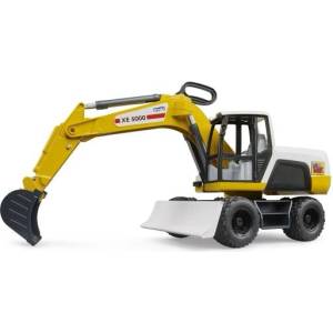 BRUDER Колесен багер XE 5000 (03413)